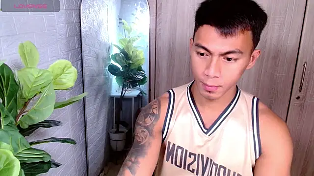 PinooyMilker online show from March 22, 3:15 pm