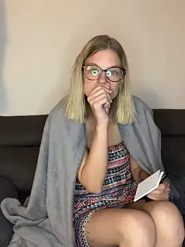 Snapshot of Lesamantssexy chatting on October 11, 7:01 pm Lesamantssexy online show from October 11, 7:01 pm