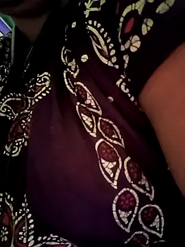 Snapshot of renuga143 chatting on September 19, 12:28 pm renuga143 online show from September 19, 12:28 pm