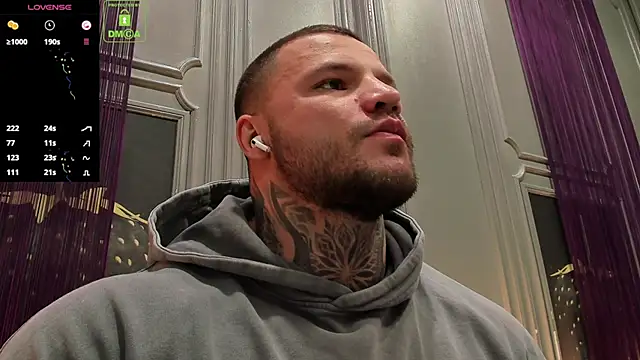 OliverSport online show from November 15, 3:52 pm