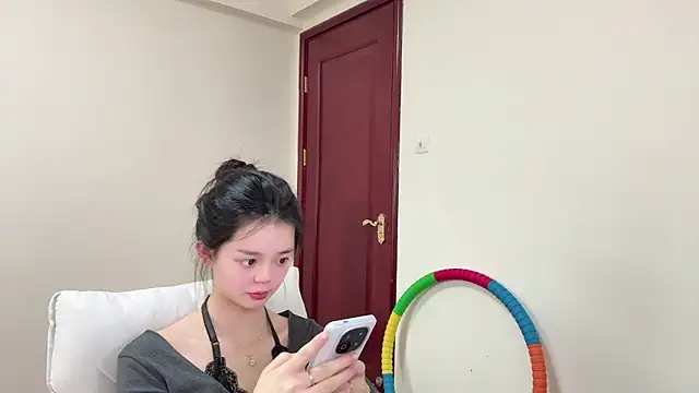 Nicole-13 online show from April 13, 1:33 am