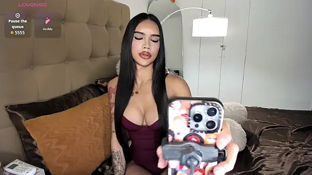 Snapshot of khalifafoxxxx chatting on March 12, 7:09 pm khalifafoxxxx online show from March 12, 7:09 pm