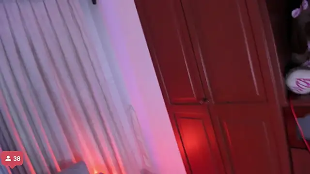 JulienSaint online show from November 6, 12:06 pm