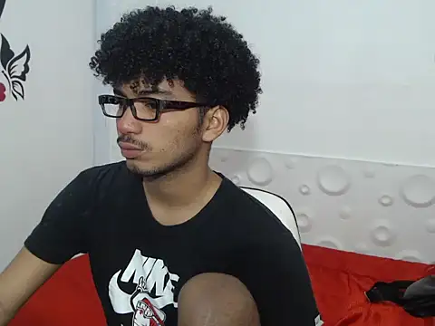 felipecams123 online show from September 25, 12:47 am