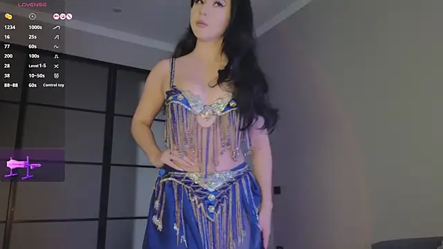 lunajii online show from October 11, 3:06 am