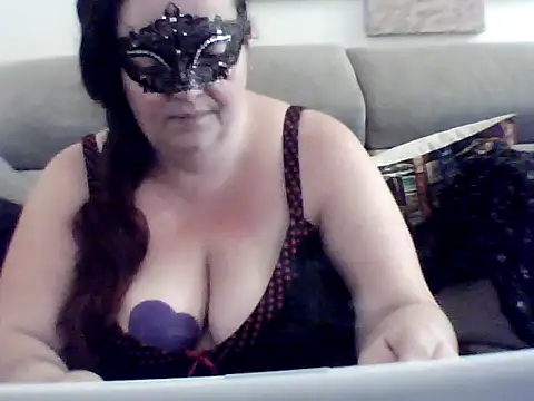 Snapshot of Valendra_ chatting on September 10, 10:15 am Valendra  online show from September 10, 10:15 am