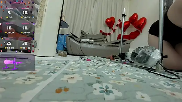 Snapshot of fox-yiyi chatting on February 12, 12:00 pm fox-yiyi online show from February 12, 12:00 pm