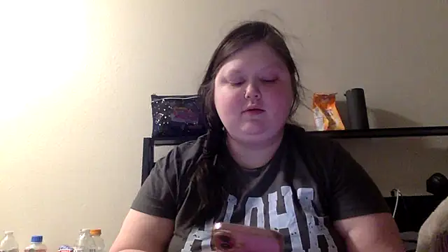 JJbaby1 online show from May 8, 9:36 am