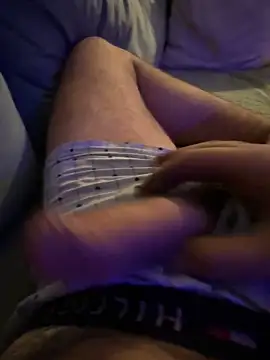 Bigtitsloveshow online show from November 30, 7:12 am