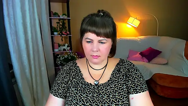 CrystaalStaar online show from September 14, 7:24 pm