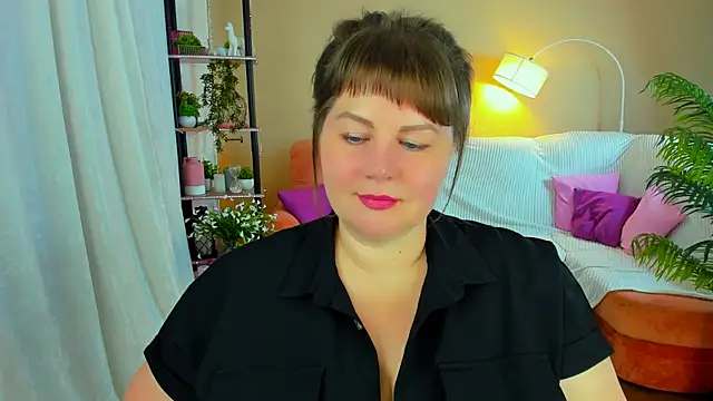 CrystaalStaar online show from October 10, 7:13 pm