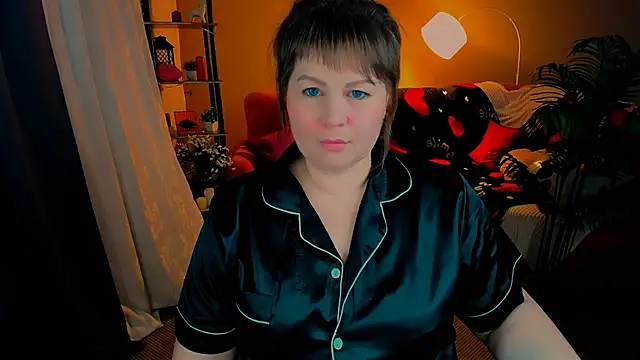 Snapshot of CrystaalStaar chatting on February 12, 8:26 pm CrystaalStaar online show from February 12, 8:26 pm