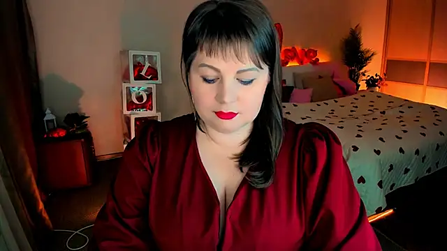 Snapshot of CrystaalStaar chatting on February 14, 8:27 pm CrystaalStaar online show from February 14, 8:27 pm