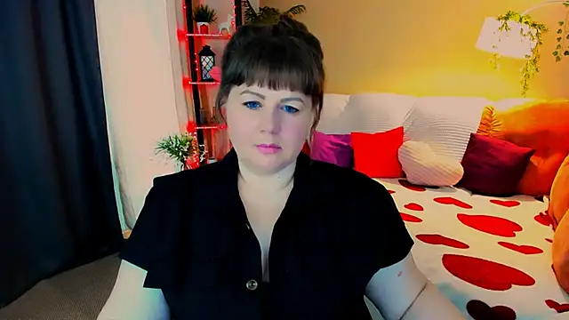 CrystaalStaar online show from April 15, 11:17 am