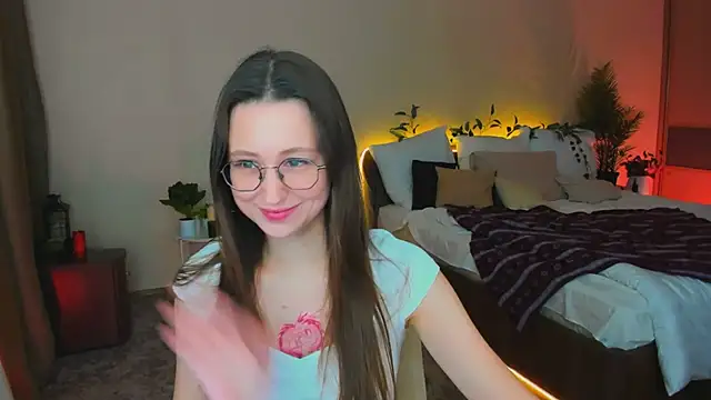 YourLovellyStory online show from February 2, 11:42 am