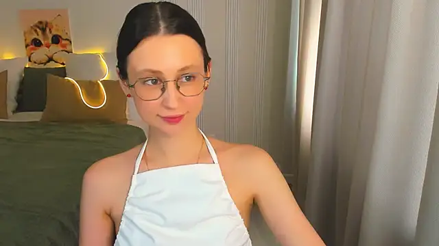 YourLovellyStory online show from July 8, 12:20 pm