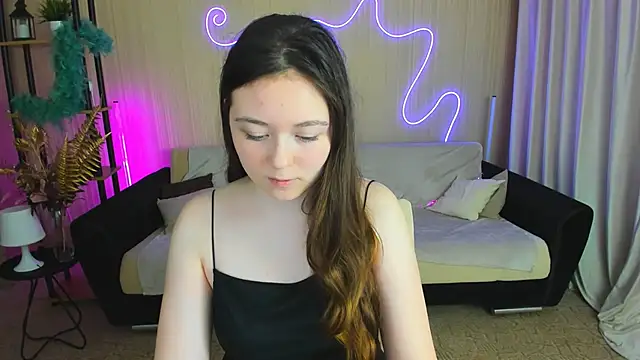 AlluringLookk online show from October 3, 6:27 pm