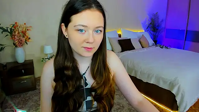 AlluringLookk online show from October 10, 11:31 am