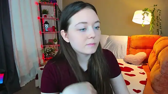 AlluringLookk online show from April 5, 11:18 am