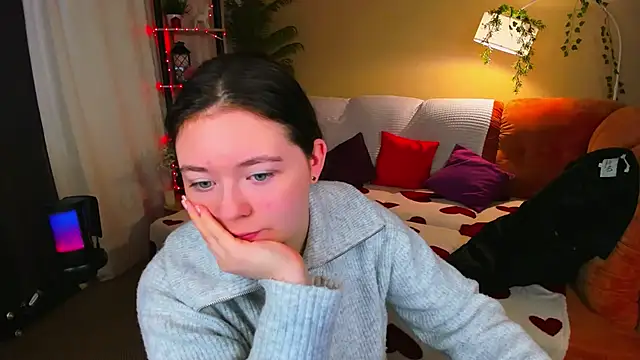 AlluringLookk online show from April 11, 4:28 am