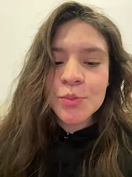 Emilyybennet  online show from June 4, 3:23 am