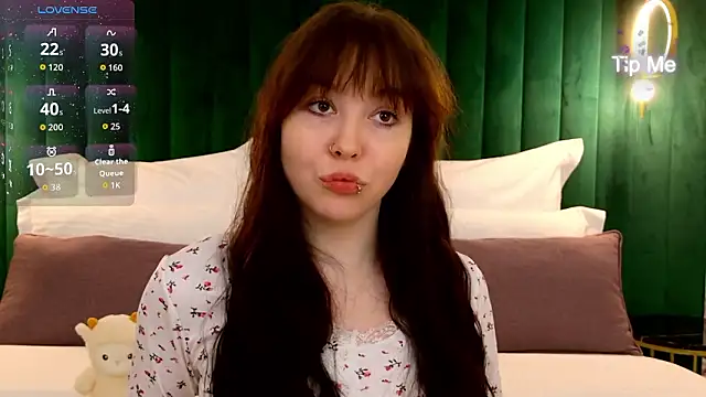 VanessaFields online show from February 25, 5:00 pm