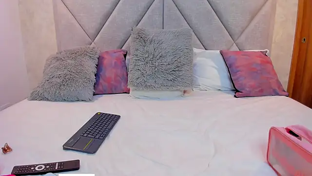 Im Manu online show from March 5, 11:28 am