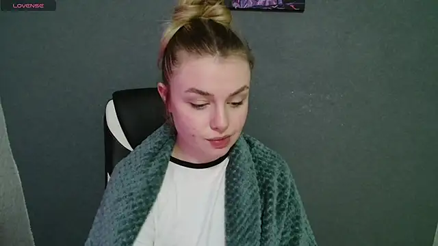 AngelicaHollywood online show from November 4, 10:20 pm