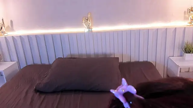 HannahToons online show from April 11, 1:21 am