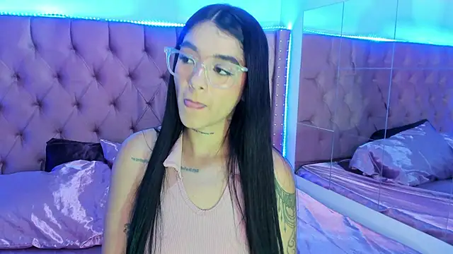 sara ramirez01 online show from September 9, 1:27 am