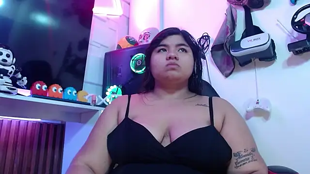 Snapshot of Lia_Arellano chatting on July 10, 7:27 pm Lia Arellano online show from July 10, 7:27 pm