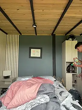 austin spears  online show from November 13, 4:39 pm