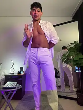 austin spears  online show from January 16, 1:31 am