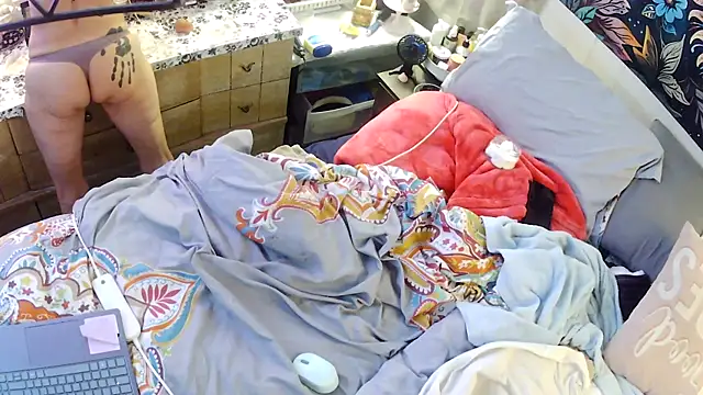 gypsyadventures1 online show from January 6, 5:38 pm