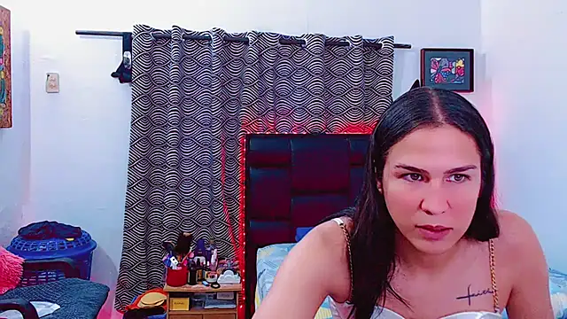 Snapshot of Azley_sweet chatting on February 4, 8:58 pm Azley sweet online show from February 4, 8:58 pm