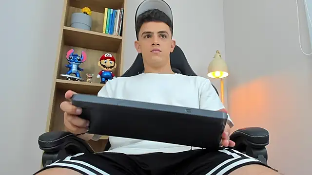 Mikecooper online show from April 8, 11:48 pm