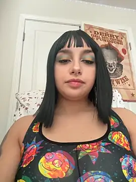 CharmingMaddie online show from September 18, 4:31 pm