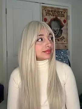 CharmingMaddie online show from December 2, 6:47 pm