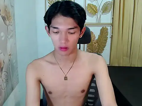 fuckerfriendsxx online show from March 23, 10:19 am