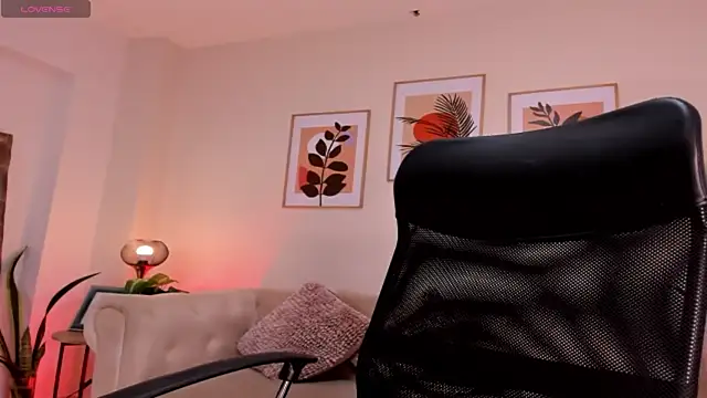 victoria giraldo online show from December 16, 5:34 am