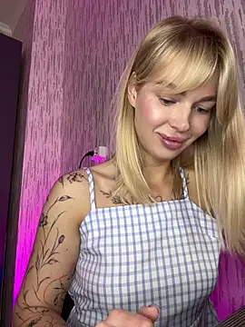 Snapshot of miss_veroNika chatting on September 11, 3:28 am miss veroNika online show from September 11, 3:28 am