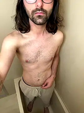 Snapshot of Frankieyyy1 chatting on October 25, 8:03 pm Frankieyyy1 online show from October 25, 8:03 pm