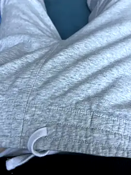 Snapshot of Frankieyyy1 chatting on November 24, 8:03 am Frankieyyy1 online show from November 24, 8:03 am