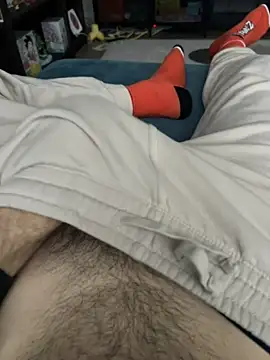 Snapshot of Frankieyyy1 chatting on December 20, 8:21 am Frankieyyy1 online show from December 20, 8:21 am