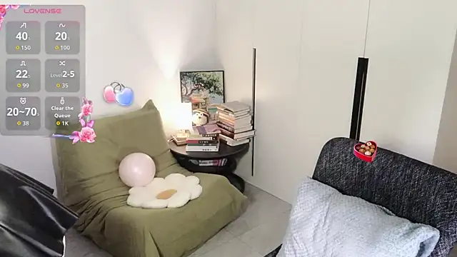 Emmaq996 online show from September 9, 3:17 am