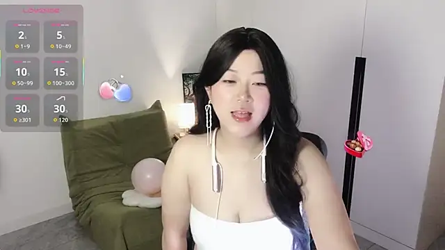 Emmaq996 online show from September 16, 3:29 am