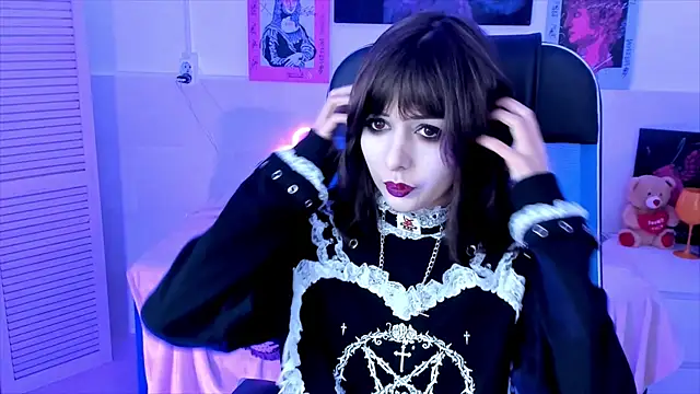 CrystallBloom online show from September 29, 1:33 am