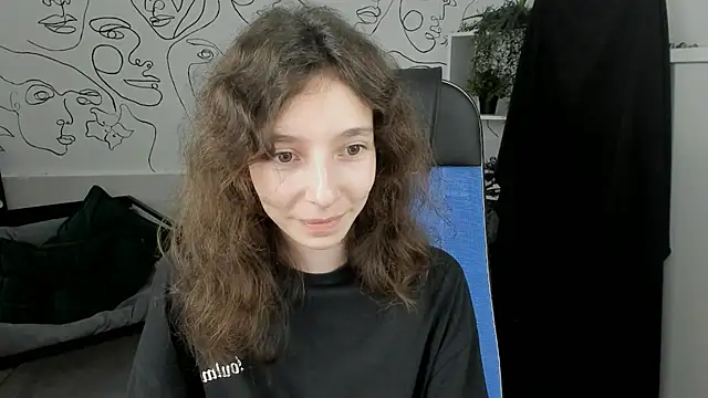 EmmanuellBrown online show from September 10, 1:11 pm