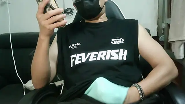 bigbb101011 online show from December 17, 2:56 pm