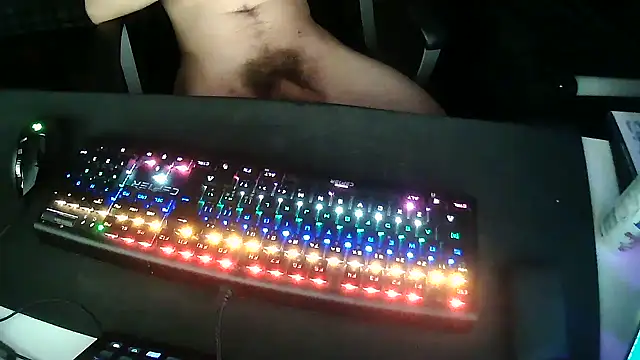 solooboy18 online show from December 21, 9:55 pm